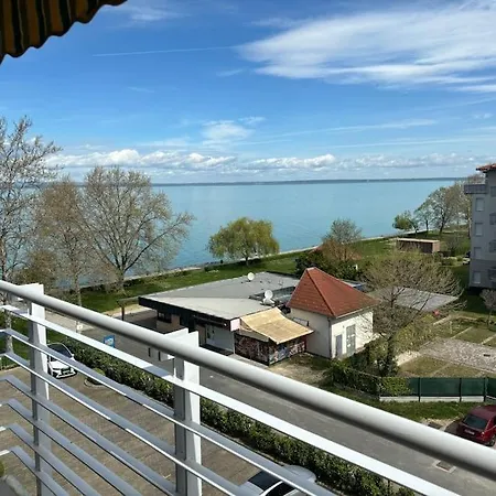 Aranypart Apartment